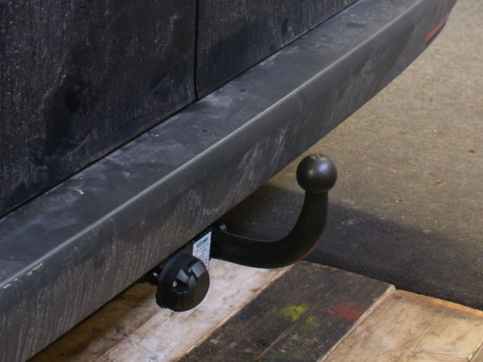 Anhängerkupplung für Mercedes-V-Klasse W447, ohne Elektrosatzvorbereitung, Baureihe 2014-2024 starr