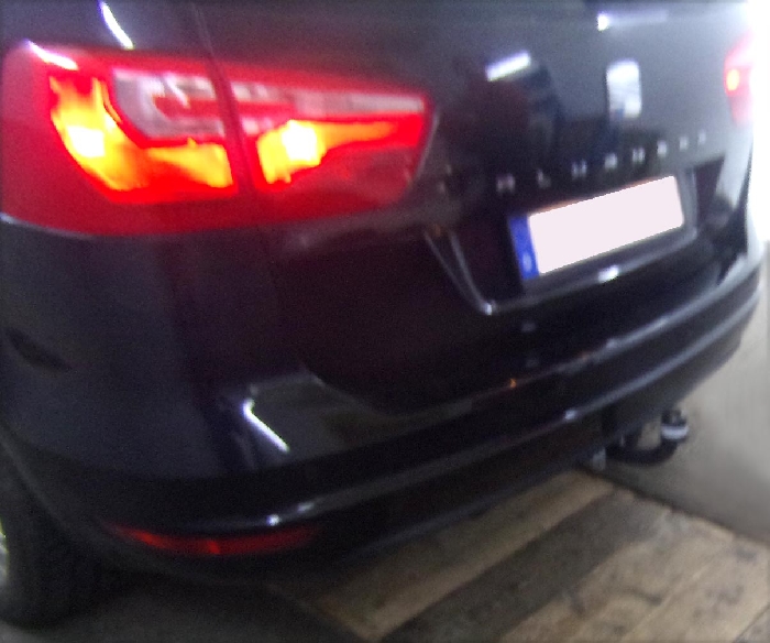 Anhängerkupplung für Seat-Alhambra incl 4x4, Baureihe 2013-2022 starr