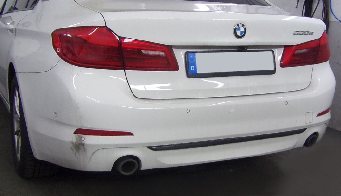 Anhängerkupplung für BMW-5er Limousine G30, speziell 530e, nur für Heckträgerbetrieb, Baureihe 2017-2019 S- schwenkbar Anhängerkupplung für BMW-5er Limousine G30, speziell 530e, nur für Heckträgerbetrieb, Baureihe 2017-2019 S- schwenkbar