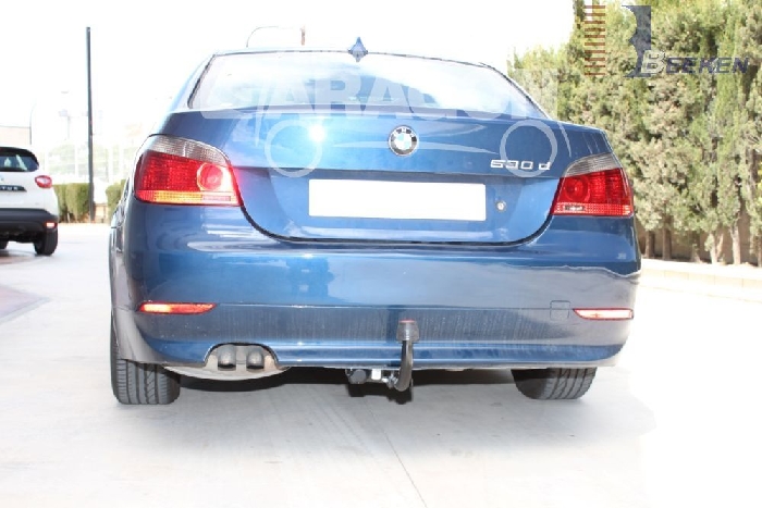 Anhängerkupplung für BMW-5er Touring E61, spez. M- Paket, Baureihe 2007- starr Anhängerkupplung für BMW-5er Touring E61, spez. M- Paket, Baureihe 2007- starr
