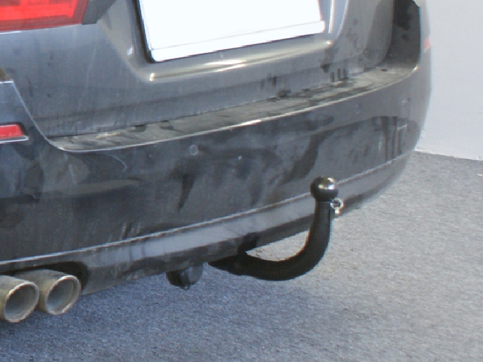 Anhängerkupplung für BMW-5er Touring F11, Baureihe 2010-2014 V-abnehmbar  Anhängerkupplung für BMW-5er Touring F11, Baureihe 2010-2014 V-abnehmbar