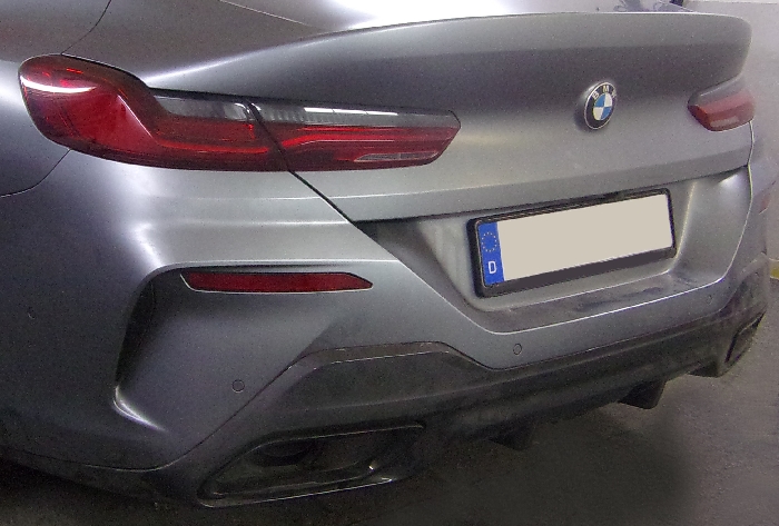 Anhängerkupplung für BMW-8er G16 Gran Coupe, nur für Heckträgerbetrieb, Baureihe 2019- V-abnehmbar  Anhängerkupplung für BMW-8er G16 Gran Coupe, nur für Heckträgerbetrieb, Baureihe 2019- V-abnehmbar