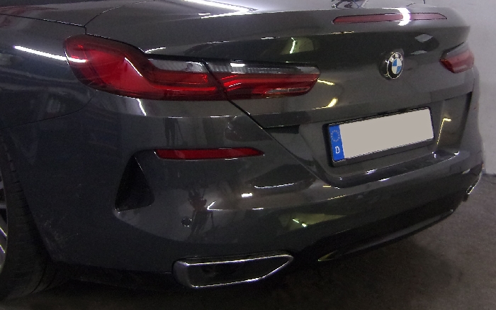 Anhängerkupplung für BMW-8er F92 Coupe M8 xDrive u. Competition, nur für Heckträgerbetrieb, Baureihe 2019- V-abnehmbar  Anhängerkupplung für BMW-8er F92 Coupe M8 xDrive u. Competition, nur für Heckträgerbetrieb, Baureihe 2019- V-abnehmbar