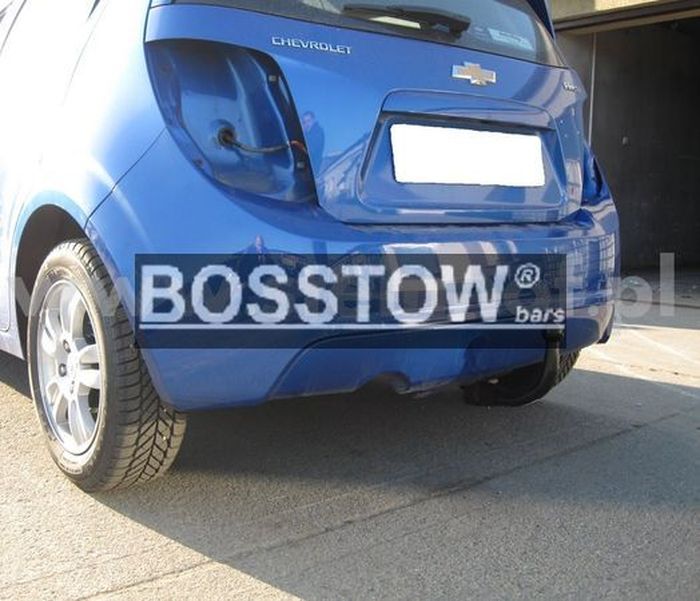 Anhängerkupplung für Chevrolet-Aveo Limousine, Baureihe 2011- V-abnehmbar  Anhängerkupplung für Chevrolet-Aveo Limousine, Baureihe 2011- V-abnehmbar