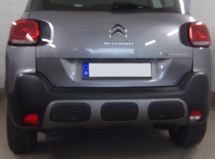 Anhängerkupplung für Citroen-C3 Aircross, Baureihe 2017-2021 V-abnehmbar 45 Grad  Anhängerkupplung für Citroen-C3 Aircross, Baureihe 2017-2021 V-abnehmbar 45 Grad