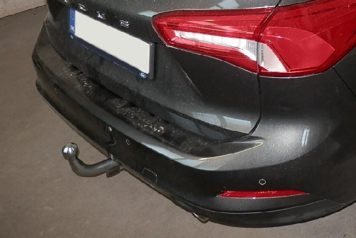 Anhängerkupplung für Ford-Focus Kombi, nicht RS, mit Elektrosatzvorbereitung, Baureihe 2018- abnehmbar  Anhängerkupplung für Ford-Focus Kombi, nicht RS, mit Elektrosatzvorbereitung, Baureihe 2018- abnehmbar
