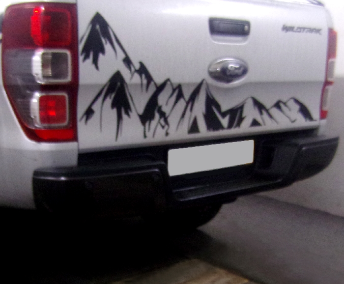 Anhängerkupplung für Ford-Ranger 4x4 WD m. Trittbrett f. Fahrzeuge ohne Elektrosatz Vorbereitung, Baureihe 2016-2023 starr  Anhängerkupplung für Ford-Ranger 4x4 WD m. Trittbrett f. Fahrzeuge ohne Elektrosatz Vorbereitung, Baureihe 2016-2023 starr