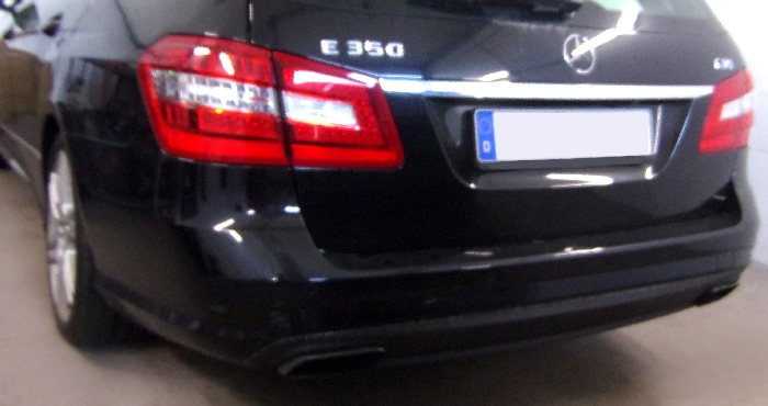 Anhängerkupplung für Mercedes-E-Klasse Kombi W 212, spez. m. AMG Sport o. Styling Paket, nicht Erdgas, Baureihe 2011- V-abnehmbar Anhängerkupplung für Mercedes-E-Klasse Kombi W 212, spez. m. AMG Sport o. Styling Paket, nicht Erdgas, Baureihe 2011- V-abnehmbar