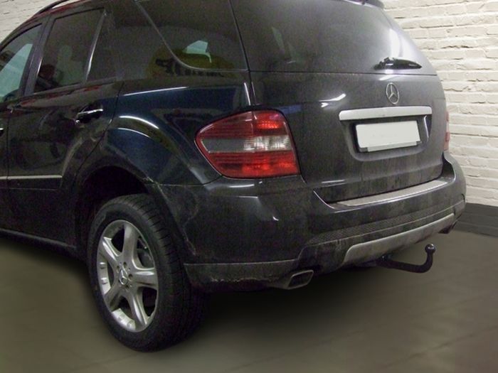 Anhängerkupplung für Mercedes-M-Klasse W164, Baureihe 2010- V-abnehmbar  Anhängerkupplung für Mercedes-M-Klasse W164, Baureihe 2010- V-abnehmbar
