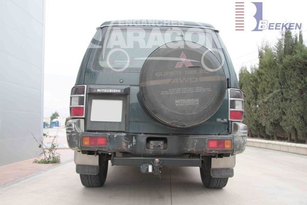 Anhängerkupplung für Mitsubishi-Pajero V20, V40, Classic, kurzer u. langer Radstand, Baureihe 2001-2004 starr  Anhängerkupplung für Mitsubishi-Pajero V20, V40, Classic, kurzer u. langer Radstand, Baureihe 2001-2004 starr