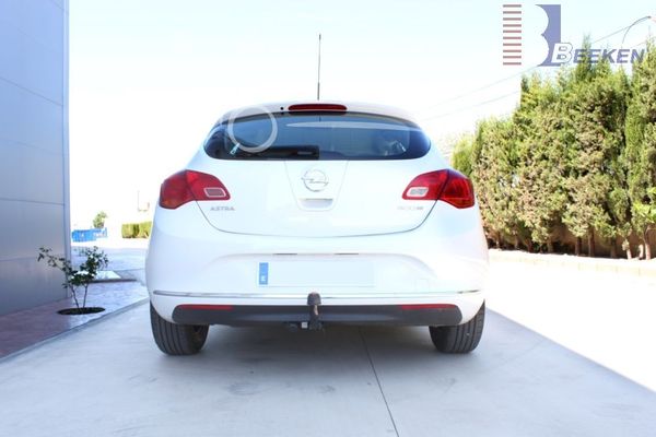 Anhängerkupplung für Opel-Astra J, Fließheck, Baureihe 2009- starr  Anhängerkupplung für Opel-Astra J, Fließheck, Baureihe 2009- starr