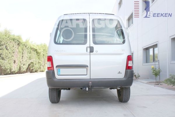 Anhängerkupplung für Peugeot-Partner Kasten/ Bus/ Kombi, Baureihe 1996-2000 starr  Anhängerkupplung für Peugeot-Partner Kasten/ Bus/ Kombi, Baureihe 1996-2000 starr