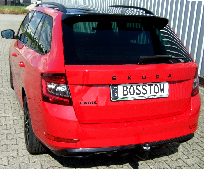 Anhängerkupplung für Skoda-Fabia Kombi, spez. Monte Carlo, für Fzg. mit Anhängelastfreigabe, Baureihe 2018-2021 V-abnehmbar  Anhängerkupplung für Skoda-Fabia Kombi, spez. Monte Carlo, für Fzg. mit Anhängelastfreigabe, Baureihe 2018-2021 V-abnehmbar