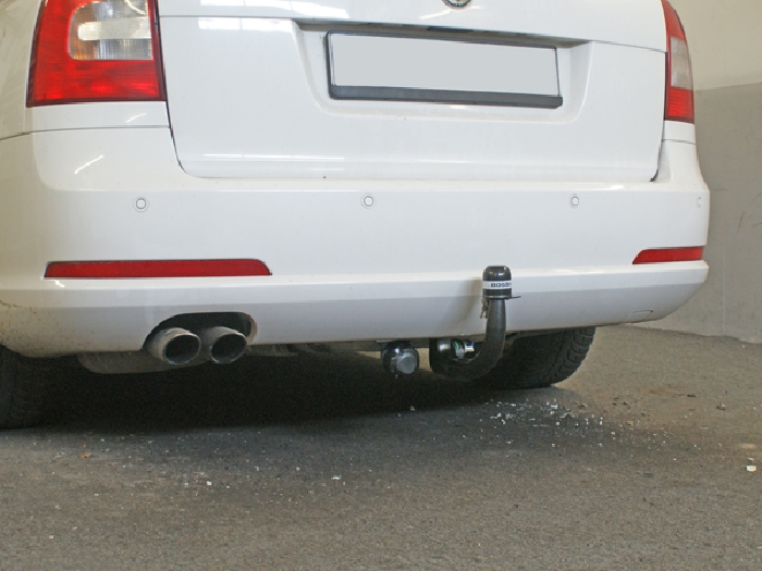 Anhängerkupplung für Skoda-Octavia 1Z Kombi, 4x4, Scout, Baureihe 2007-2013 V-abnehmbar  Anhängerkupplung für Skoda-Octavia 1Z Kombi, 4x4, Scout, Baureihe 2007-2013 V-abnehmbar