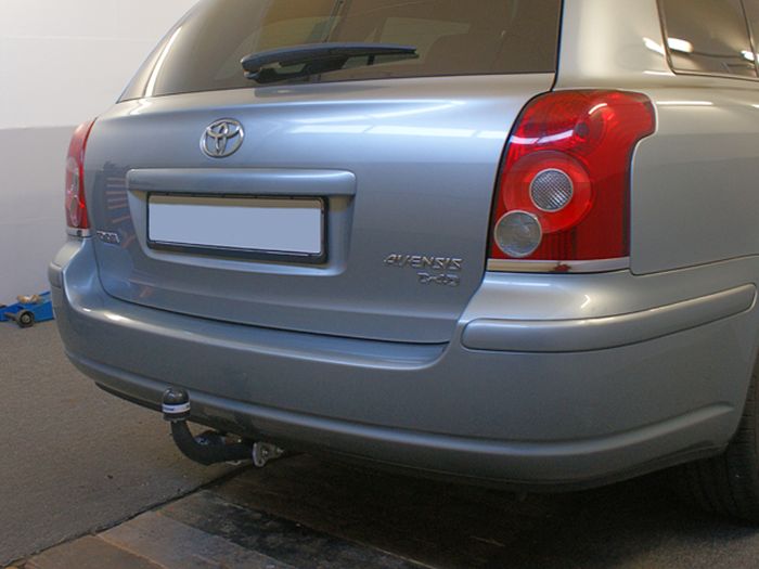 Anhängerkupplung für Toyota-Avensis T25, Kombi, Baureihe 2003-2009 starr  Anhängerkupplung für Toyota-Avensis T25, Kombi, Baureihe 2003-2009 starr