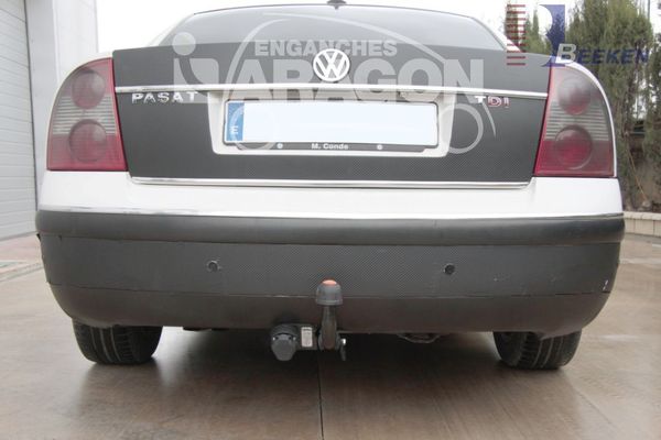 Anhängerkupplung für VW-Passat 3b, nicht 4-Motion, Limousine, Baureihe 2000-2005 starr Anhängerkupplung für VW-Passat 3b, nicht 4-Motion, Limousine, Baureihe 2000-2005 starr