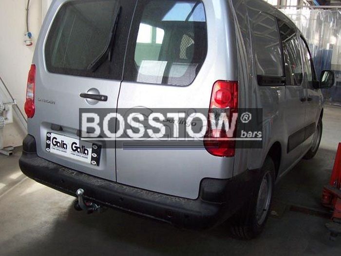 Anhängerkupplung für Peugeot-Partner Kasten/ Bus/ Kombi, Gesamtlänge: 4628mm, Baureihe 2008-2011 abnehmbar  Anhängerkupplung für Peugeot-Partner Kasten/ Bus/ Kombi, Gesamtlänge: 4628mm, Baureihe 2008-2011 abnehmbar