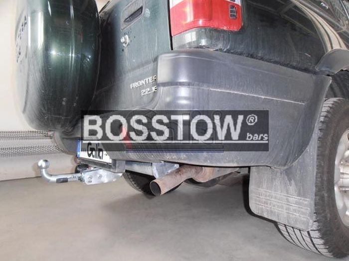 Anhängerkupplung für Opel-Frontera B, 4-türig, Baureihe 1998-2006 abnehmbar  Anhängerkupplung für Opel-Frontera B, 4-türig, Baureihe 1998-2006 abnehmbar