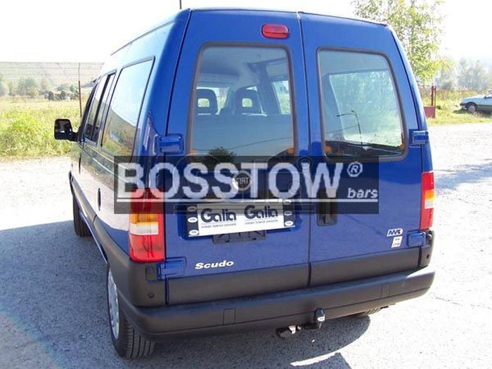 Anhängerkupplung für Fiat-Scudo Kasten/ Bus/ Kombi, Baureihe 1995-2002 starr