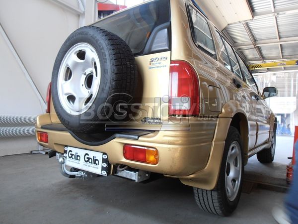 Anhängerkupplung für Suzuki-Grand Vitara 5-türig nicht Cabrio, nicht XL- 7, Baureihe 1998-2004 abnehmbar  Anhängerkupplung für Suzuki-Grand Vitara 5-türig nicht Cabrio, nicht XL- 7, Baureihe 1998-2004 abnehmbar