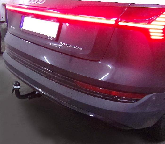 Anhängerkupplung Audi E-Tron - 2019-  vertikal
