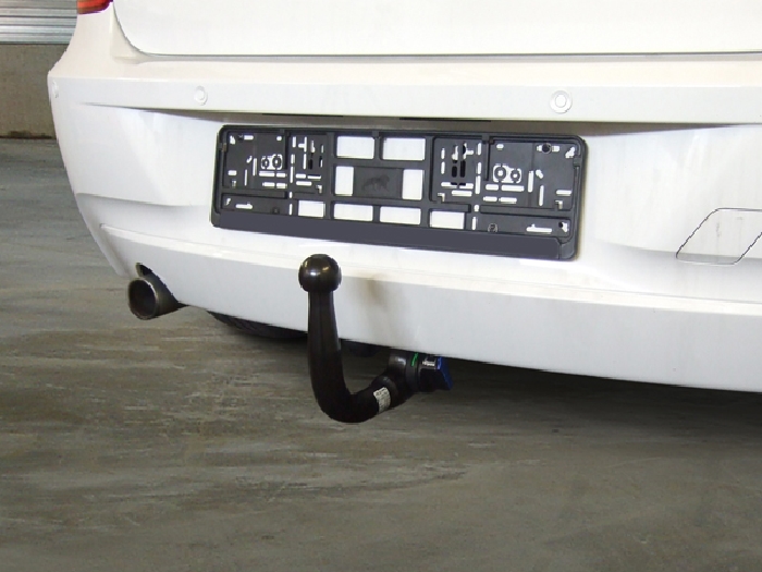 Anhängerkupplung BMW 1er F20, spez. M- Performance, Baureihe 2011-2014  vertikal