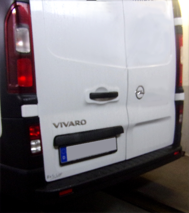 Anhängerkupplung Opel Vivaro Kasten/ Bus/ Kombi - 2014-2019 starr