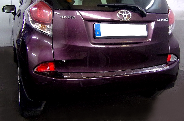 Anhängerkupplung für Toyota-Verso S - 2011- Ausf.:  feststehend