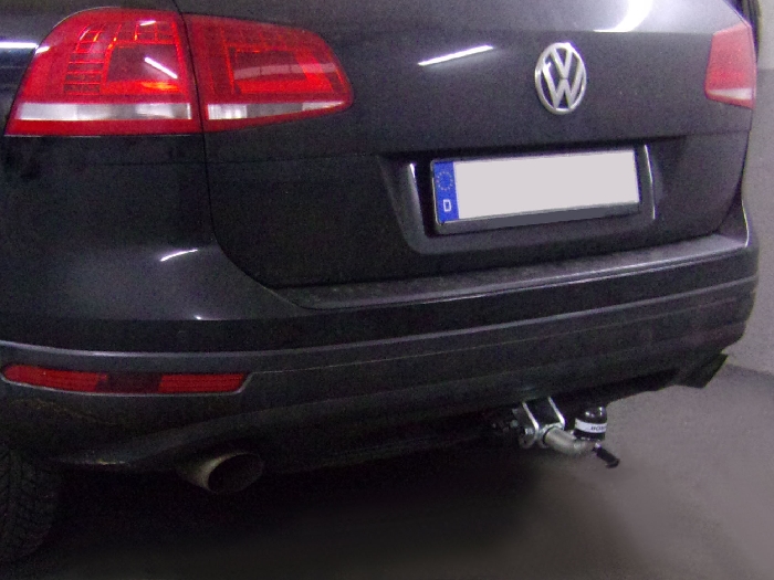 Anhängerkupplung für VW-Touareg - 2010-2017 f. Fzg. m. Reserverad am Boden Ausf.:  horizontal