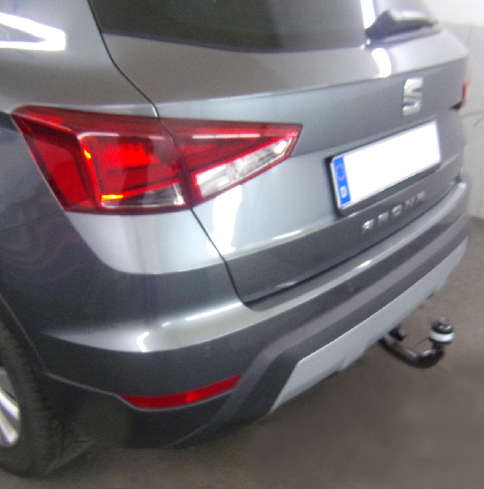Anhängerkupplung für Seat-Arona auch FR, XCELLENCE, Beats, Style, Reference, Baureihe 2021-2023 V-abnehmbar 45 Grad