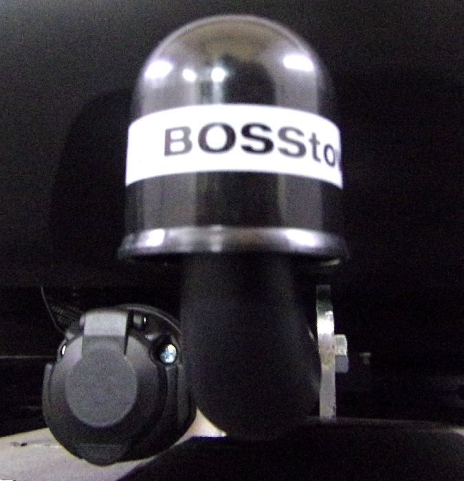 Anhängerkupplung für Dacia-Duster SUV, speziell Fzg. mit LPG Gas 2WD und 4WD, Baureihe 2018-2024 starr