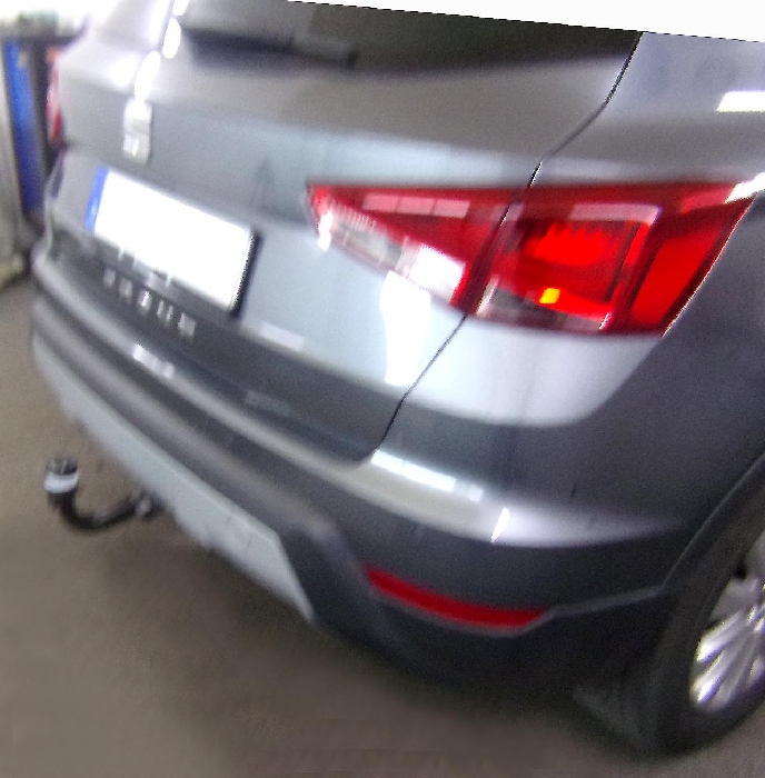 Anhängerkupplung für Seat-Arona auch FR, XCELLENCE, Beats, Style, Reference, Baureihe 2021-2023 V-abnehmbar 45 Grad